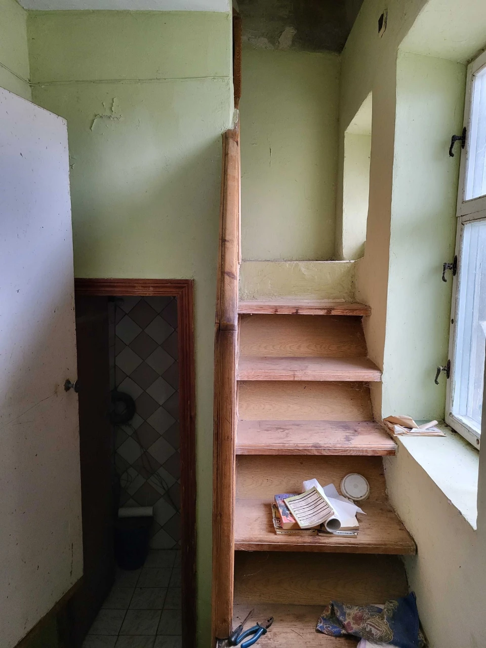 Продається житловий будинок з садибою