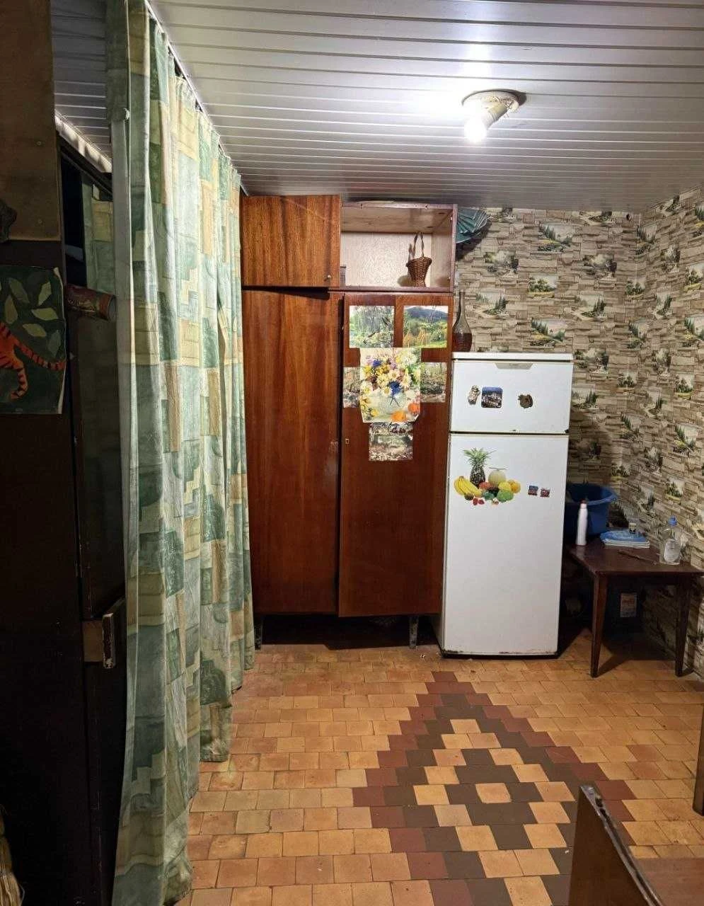 Продам дом с ремонтом,АГВ и гаражем на Слободке/6 соток