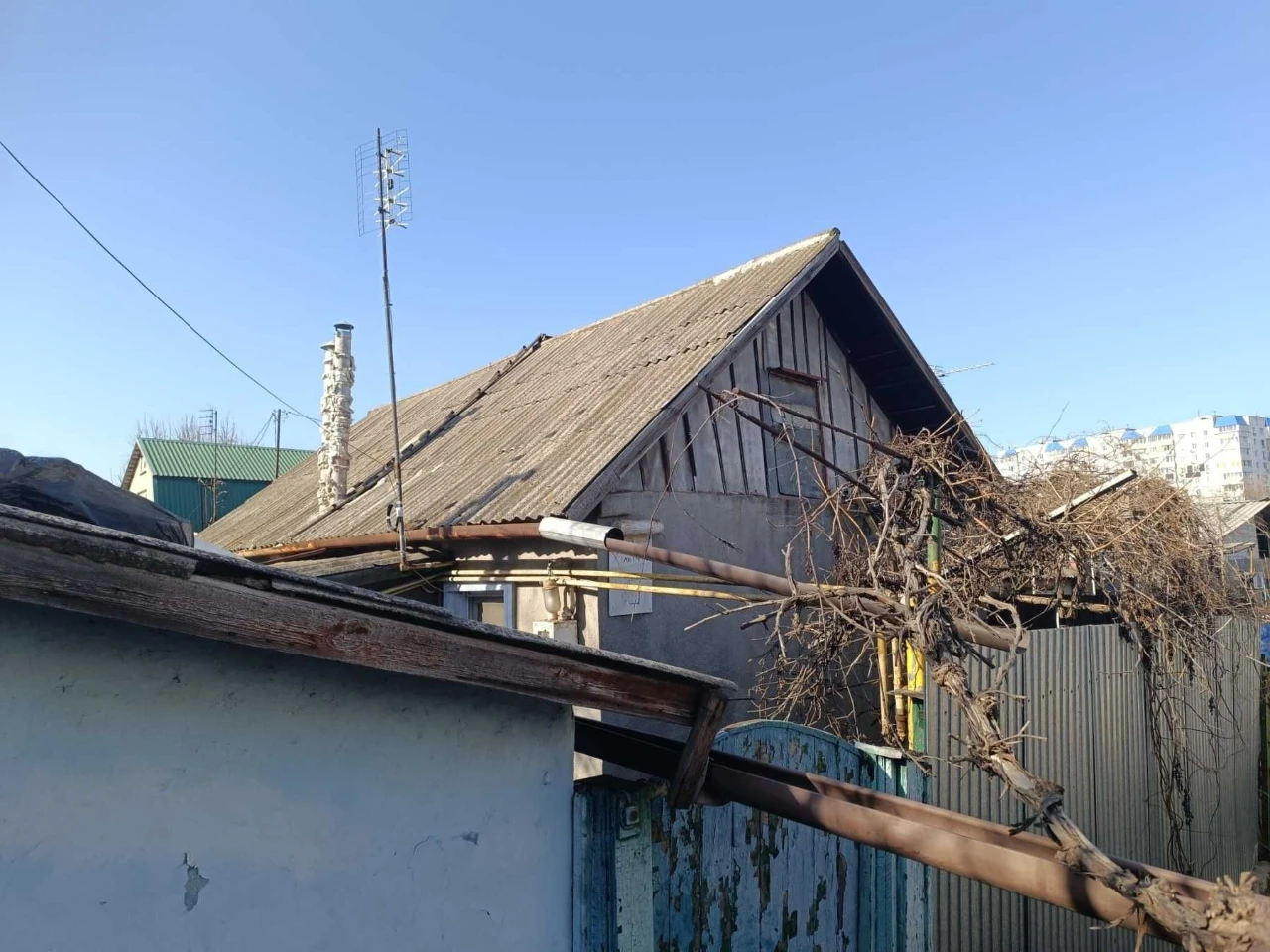 Продам самостоятельный газифицированный дом  на Слободке