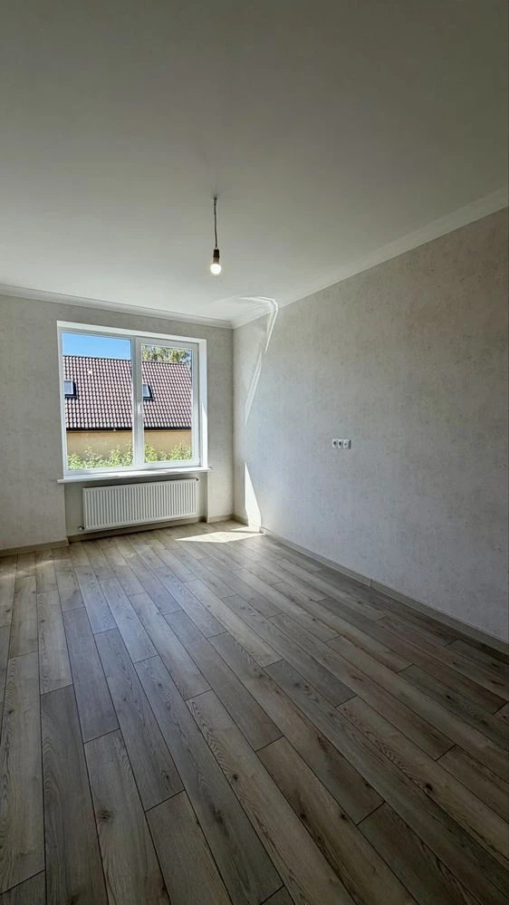 Renovated house in the district of 16 st. B. Fontana. Closed territory n