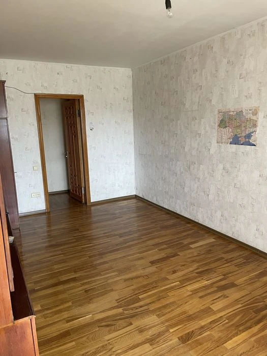 Продам большую 3-х комнатную квартиру Победа 6