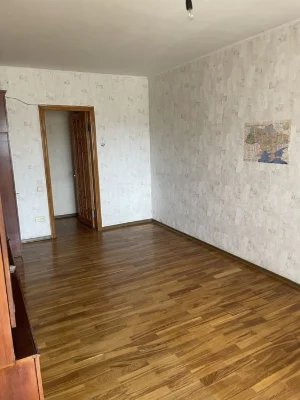 Продам большую 3-х комнатную квартиру Победа 6