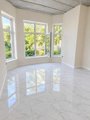 Urgent! I will sell a new 2-storey house on Chubaevka. state act,