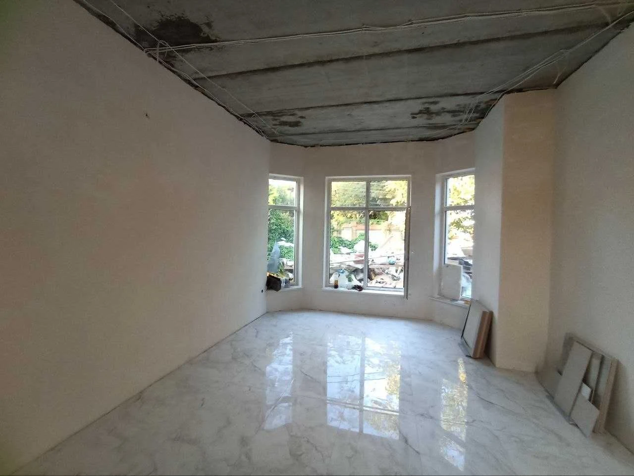 Urgent! I will sell a new 2-storey house on Chubaevka. state act,