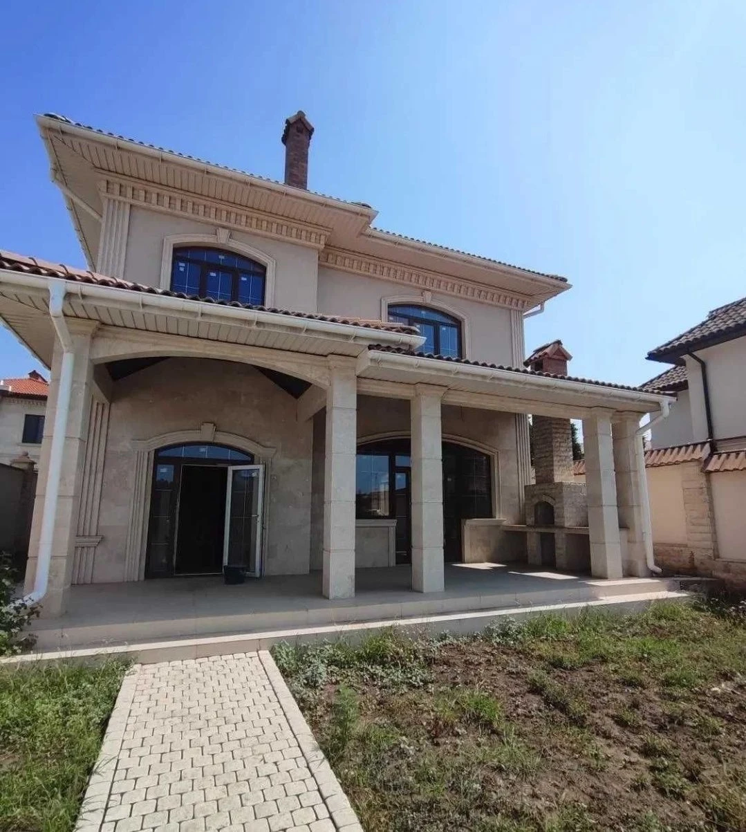 House for sale under renovation, Sauvignon, Lustdorf