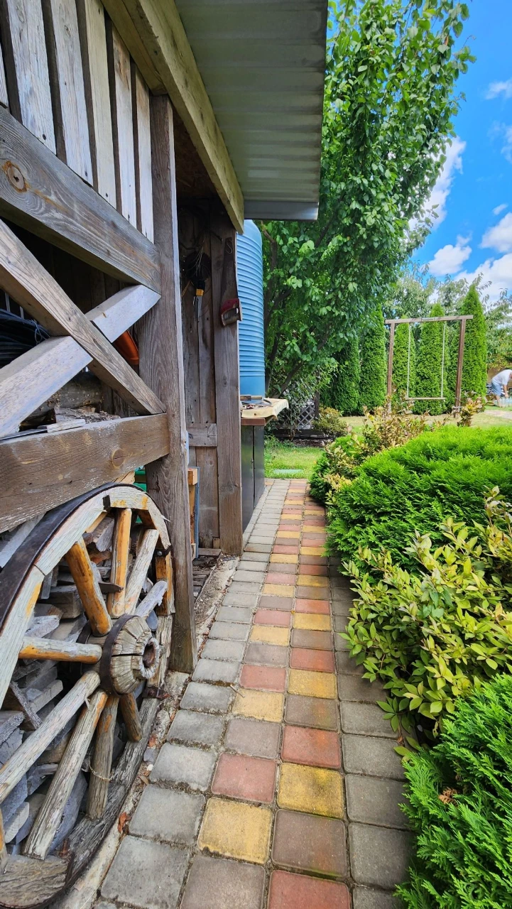 Sale of owner's house in Sauvignon, 315 m², 7.5 hundred