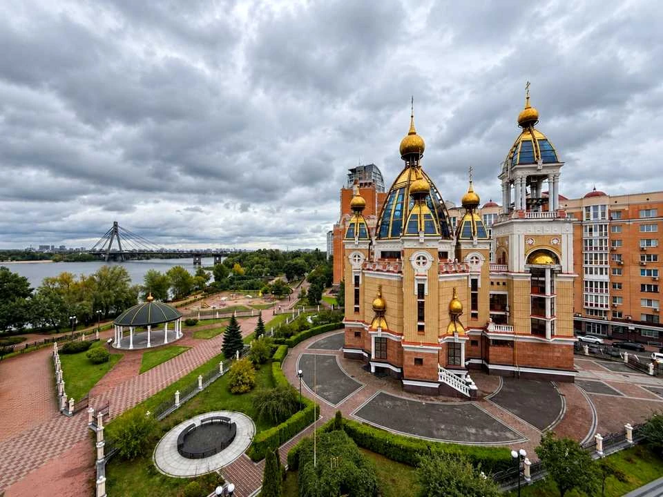 Квартира. Київ, Оболонська набережна вул.