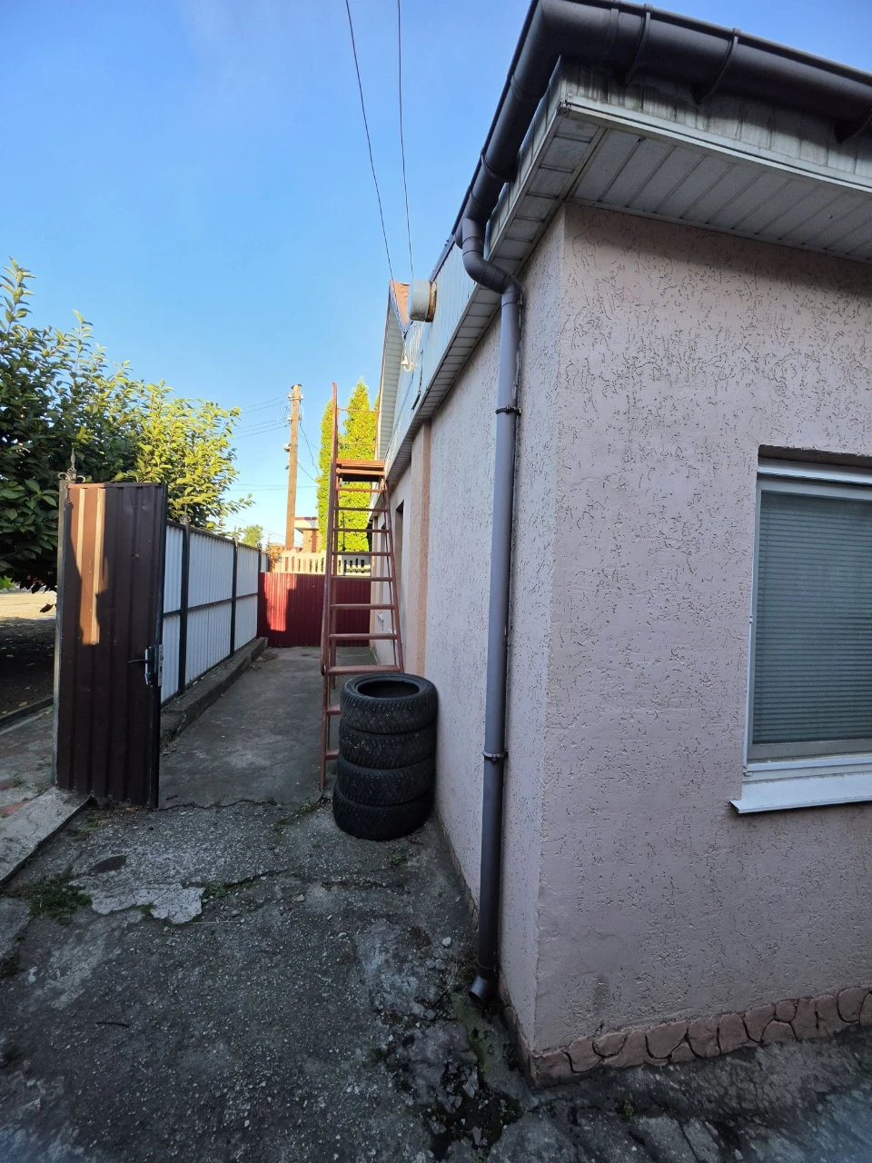 Продам пів будинку ,Шевченківський , Тимирязева