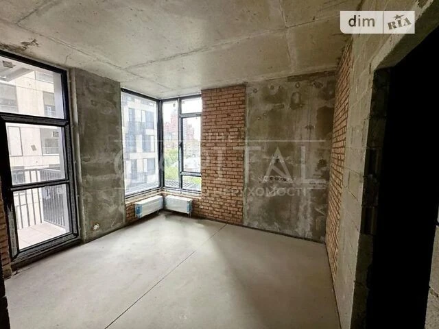 Sale of 4-room apartment 120 sq. m. on Vasylya Tyutyunnyka 39/2 •