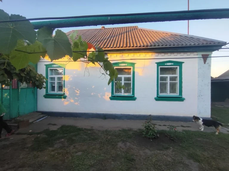 Будинок 10 км від м. Кобеляки с. Бутенки полтавська облась