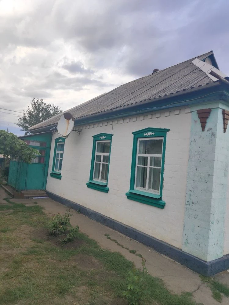 Будинок 10 км від м. Кобеляки с. Бутенки полтавська облась