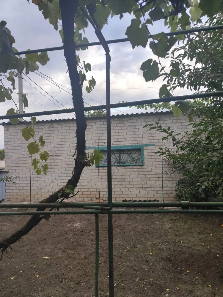 Будинок 10 км від м. Кобеляки с. Бутенки полтавська облась