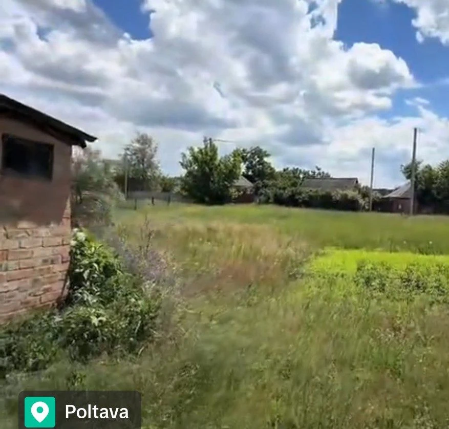 Продам  дом с колодцем!  Две печки АГВ.   Не далеко сосновый