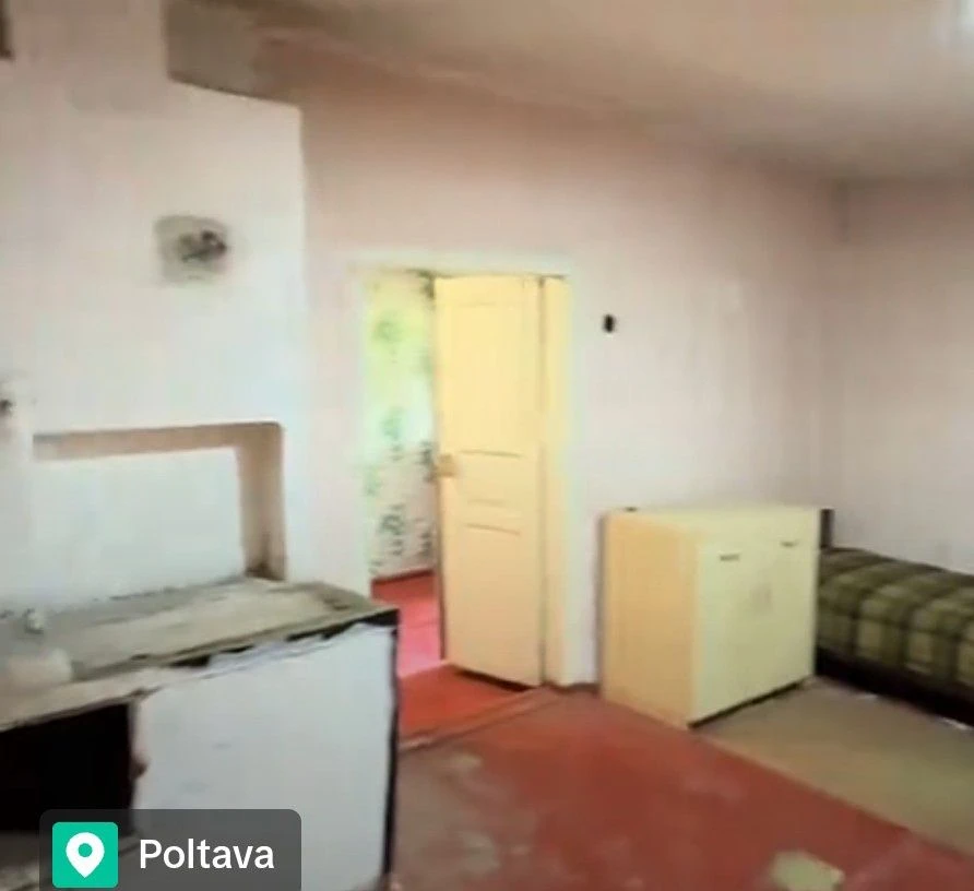 Продам  дом с колодцем!  Две печки АГВ.   Не далеко сосновый