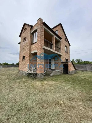 Продаж 2-поверхового цегляного будинку, 15км від Полтави