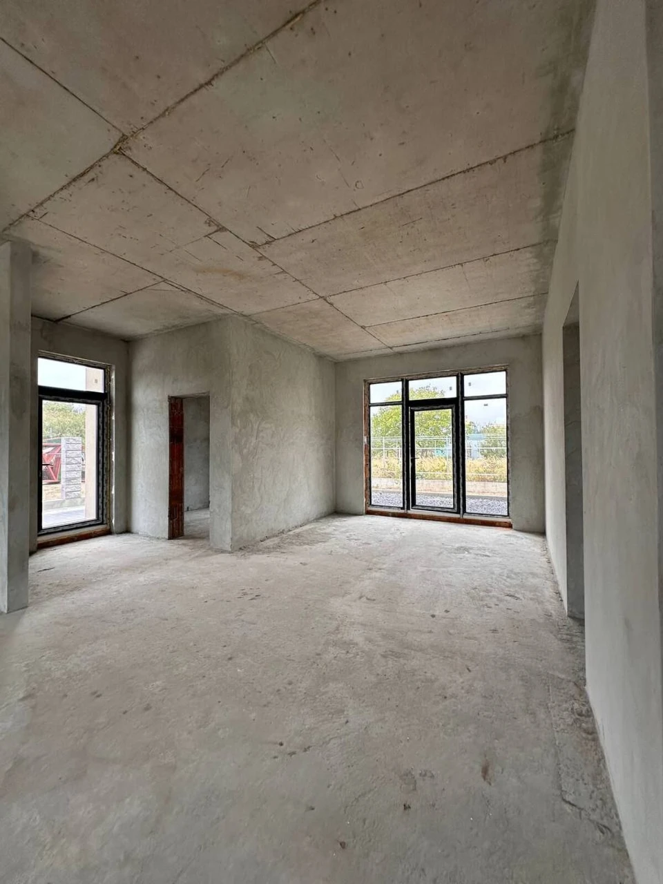 Продаж одноповерхового дуплексу площею 125 м² на власні
