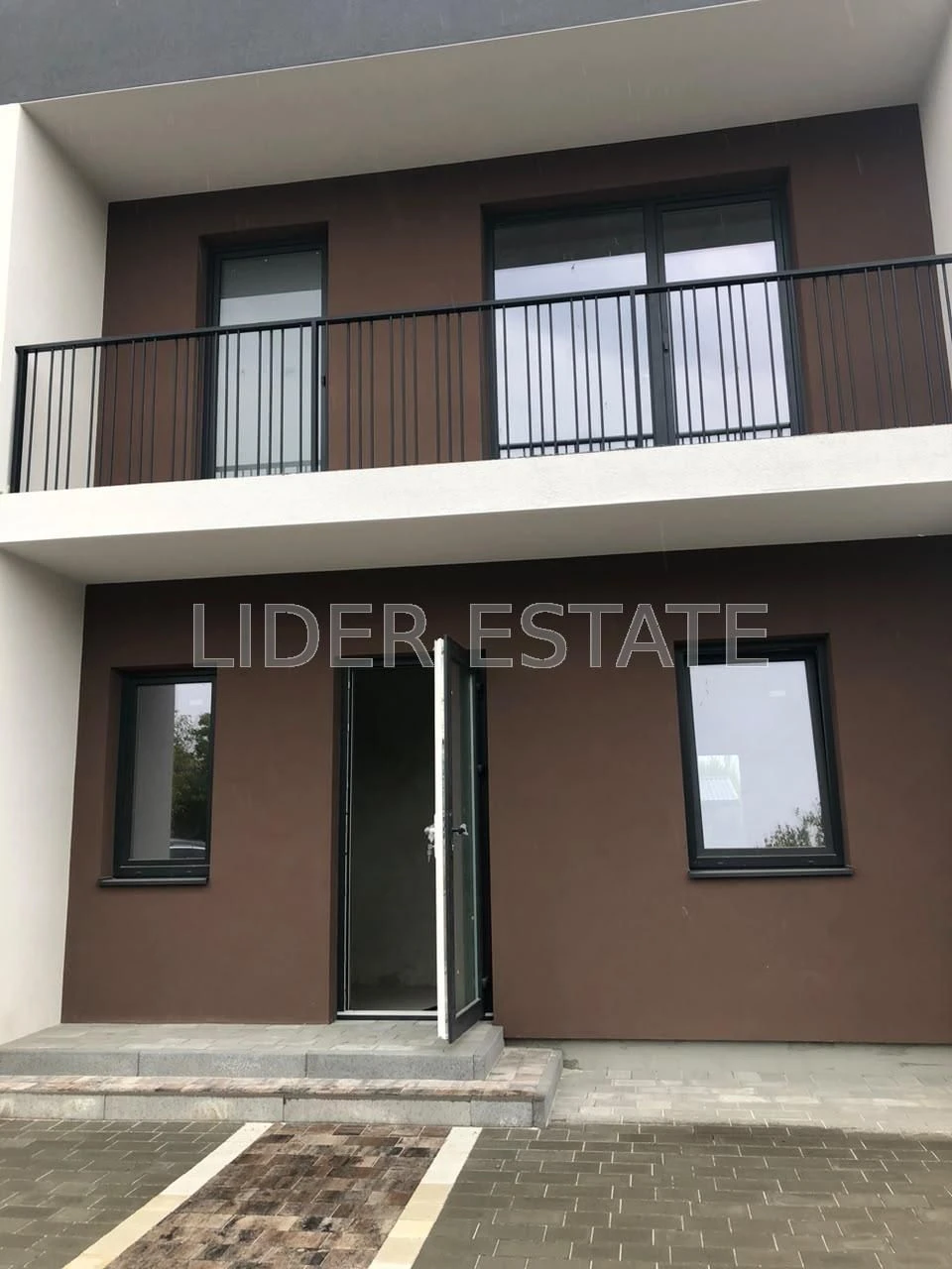 Продам таунхаус 2 кімн, 120 м², 5 соток, Ужгород – комфортне