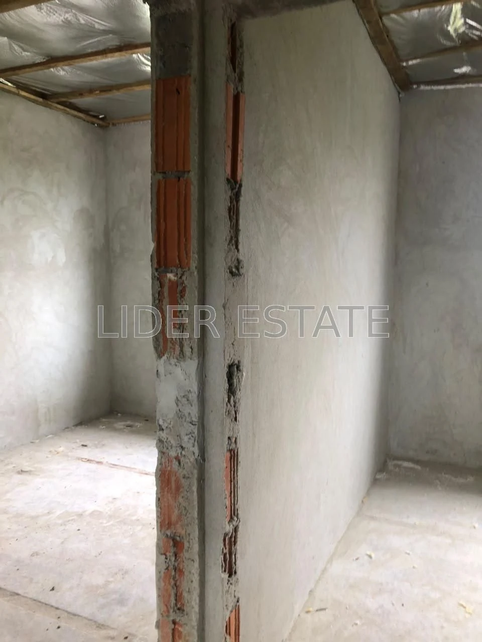 Продам таунхаус 2 кімн, 120 м², 5 соток, Ужгород – комфортне