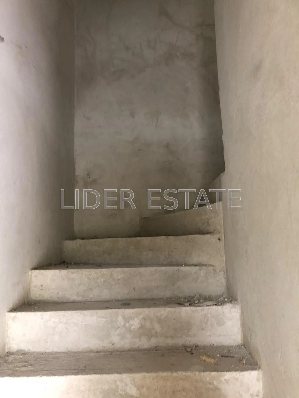 Продам таунхаус 2 кімн, 120 м², 5 соток, Ужгород – комфортне