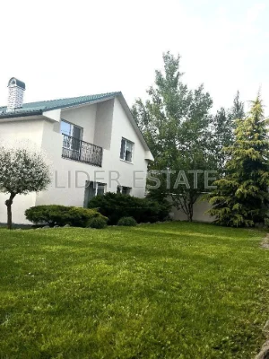 Продаж сучасного 2-поверхового будинку 170 м² з авторським р