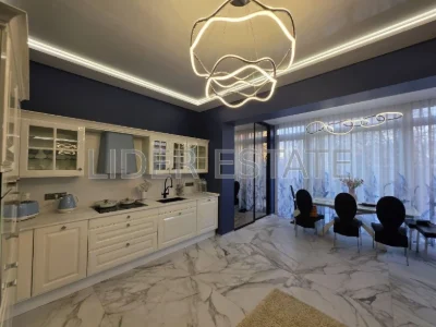 Продаж 4-кімн. таунхауса 170 м² на 2 сотках в Ужгороді!
