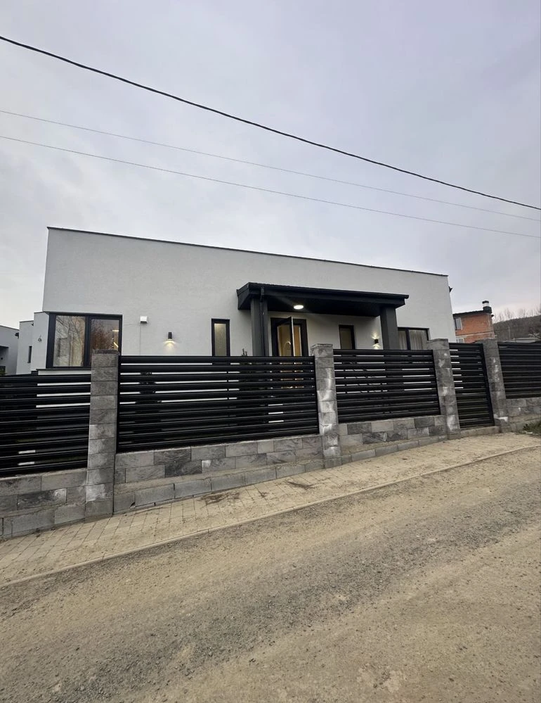 Продаж Американки -топ локація - Червениця