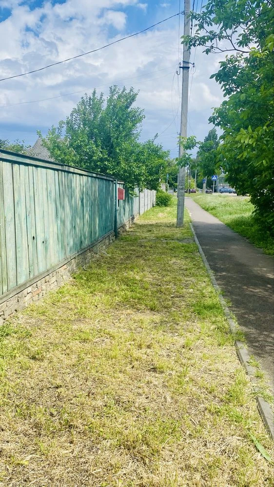 Продаж будинка на землі 6 соток , 20 метрів фасада