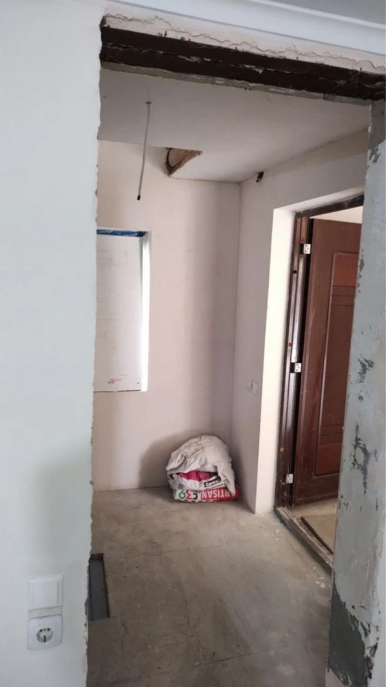 Продаж будинку на вул. Горіхівській.