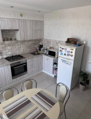 Продаж 2-кімнатноі квартири 69 м2