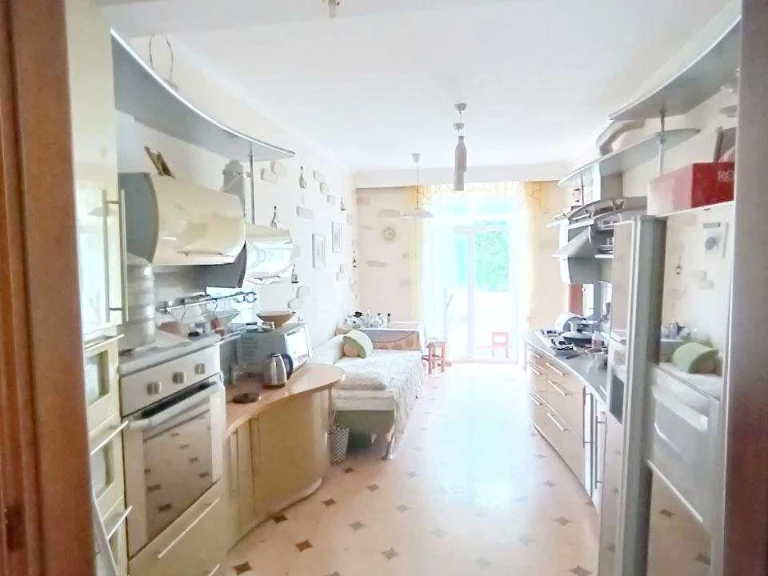 Квартира. Миколаїв, Адміральська вул.
