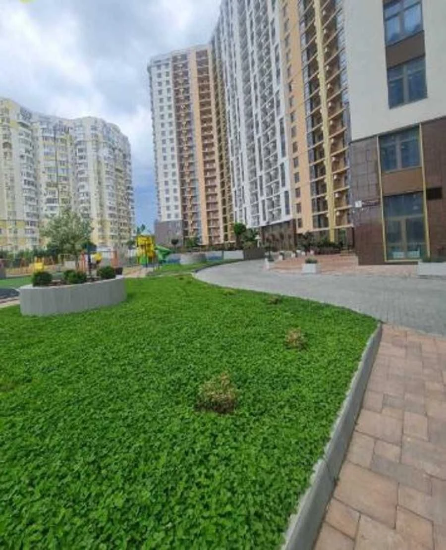 Продам 1 комнатную квартиру, новый дом, жк 60-я Жемчужина, у