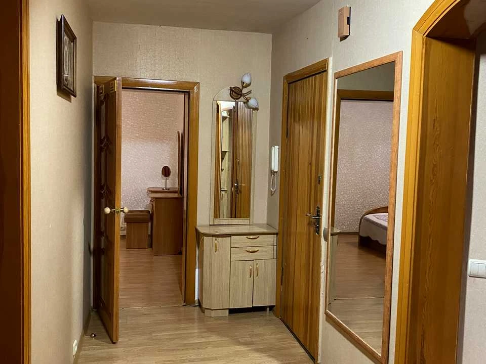 Квартира. Київ, Драгоманова вул.