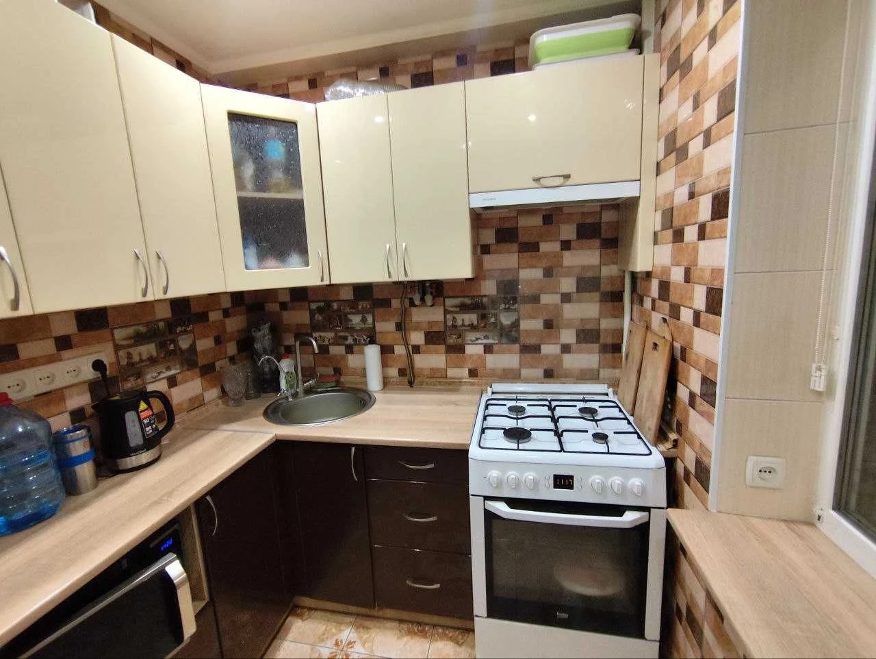 Продаж 2 кімн. квартири вул. Космічна.