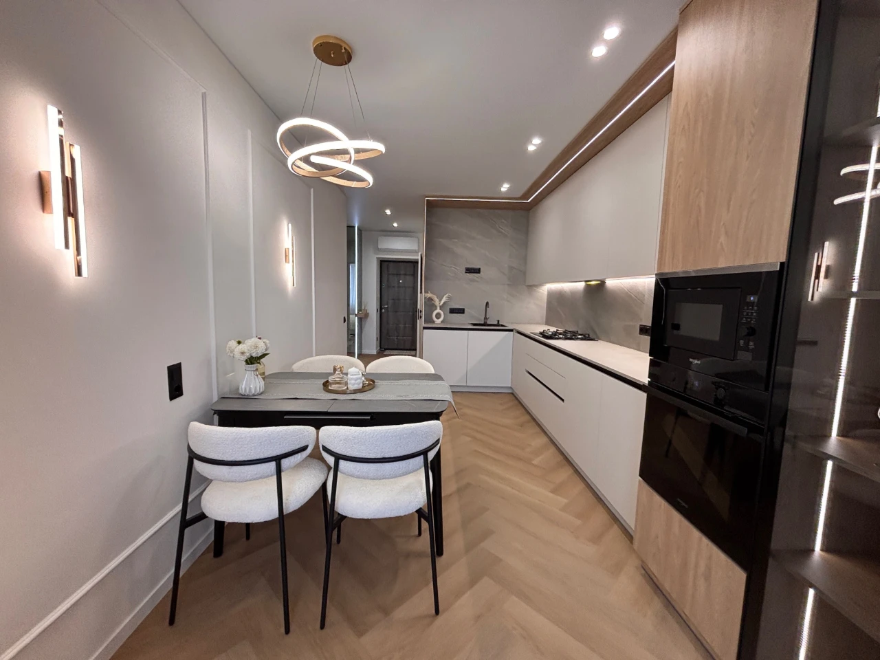 Продаж 1.5 квартири в центрі міста