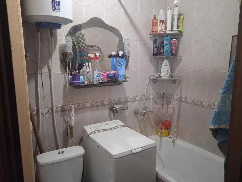 Продам 3 к. кв. 4/5, Новые Дома, улица Каденюка