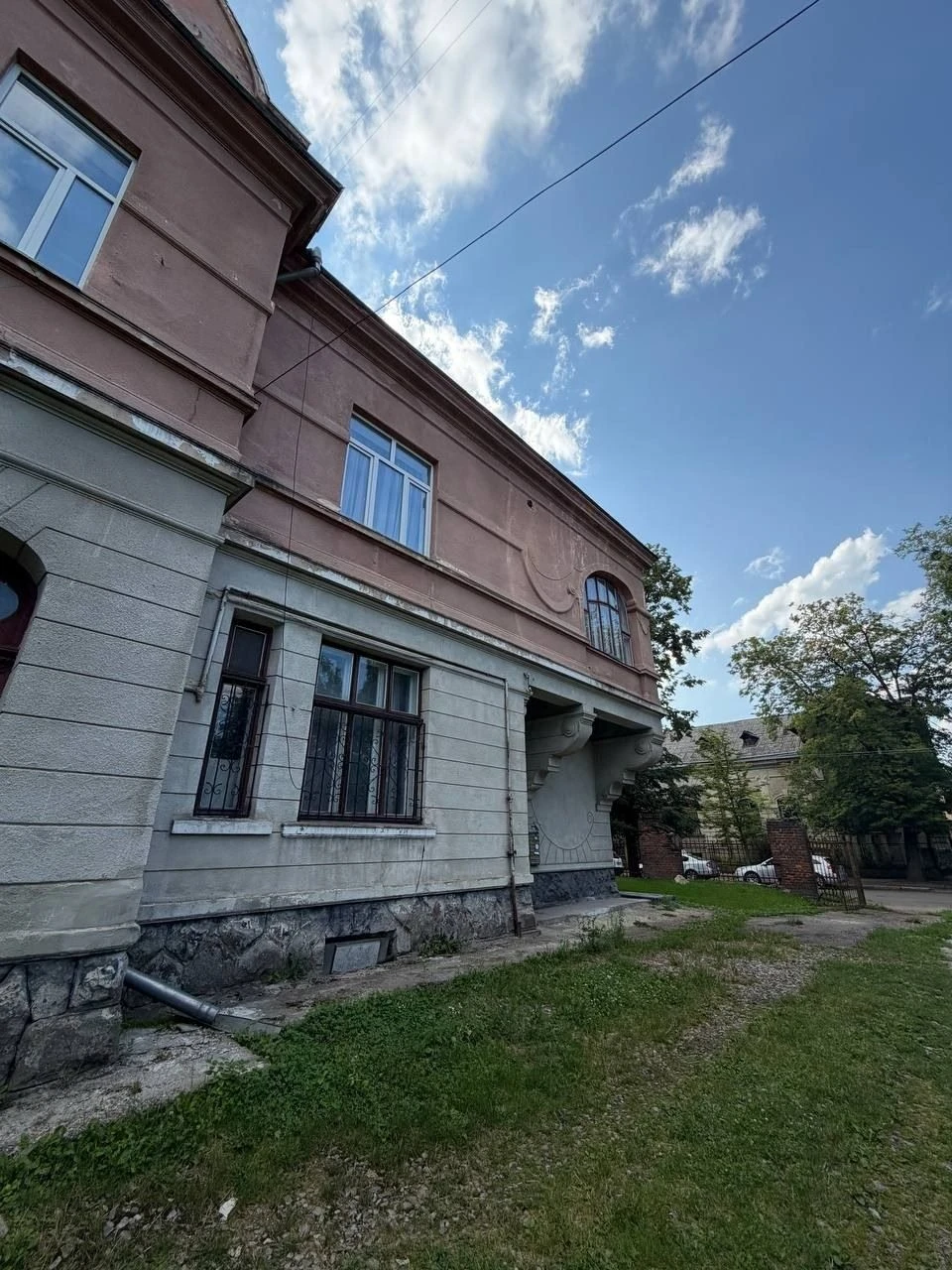 Ексклюзивна квартира в польському будинку на Тарнавського