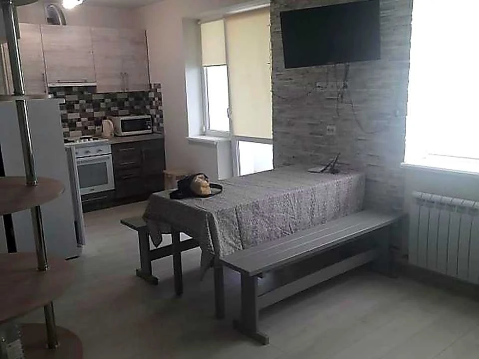 Apartment. Kharkiv, Myru St.