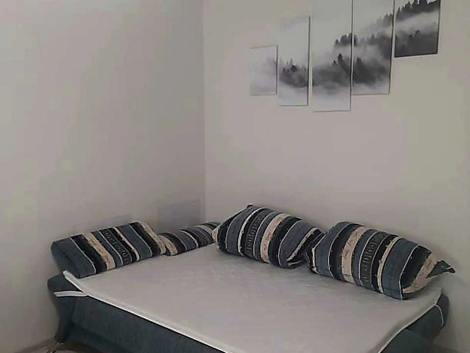 Apartment. Kharkiv, Myru St.