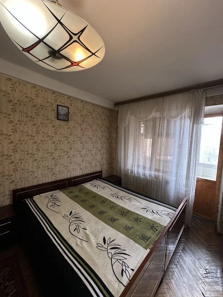 Продаж 2к. Квартири /Спецпроект/Либідська /Палац Украіна