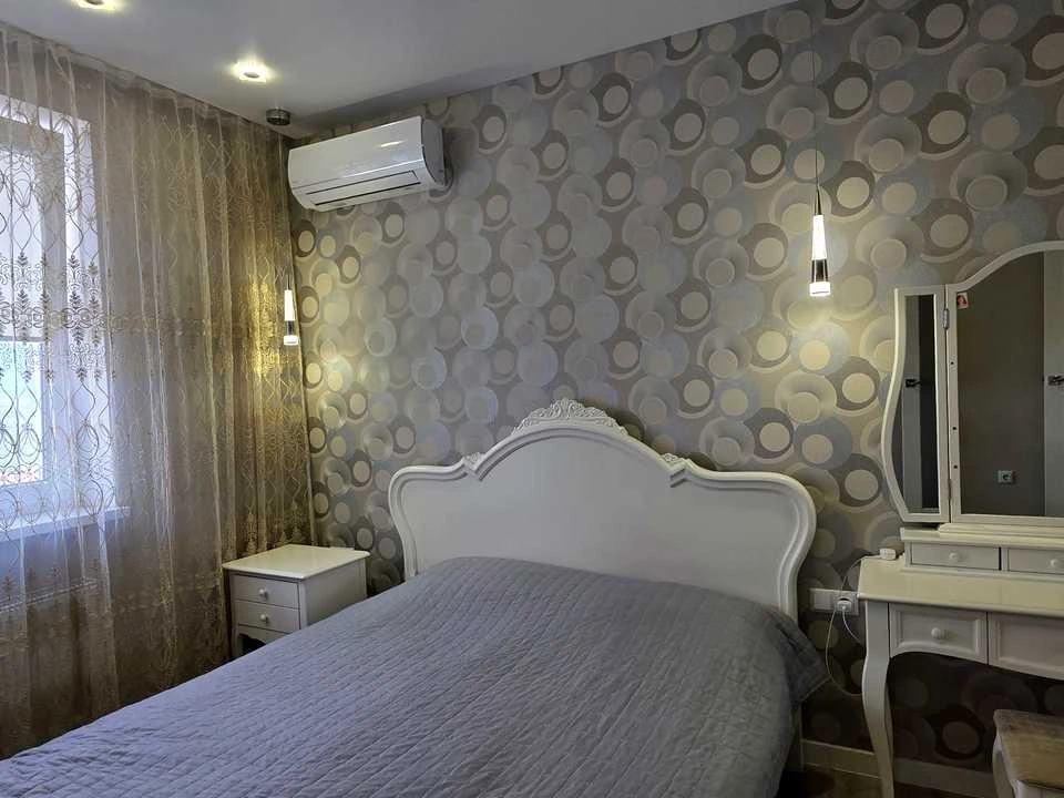 Apartment. Kharkiv, Lysavetynska St.
