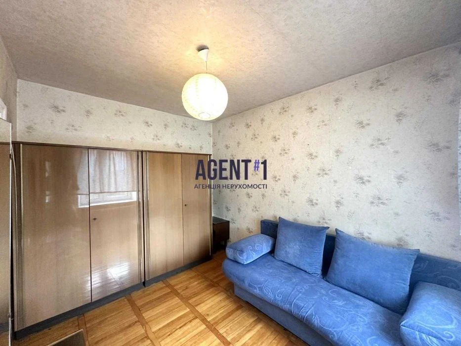 Продаж 3-кімн. квартири 68.4 кв.м., Київ, вул. Бакинська, ме