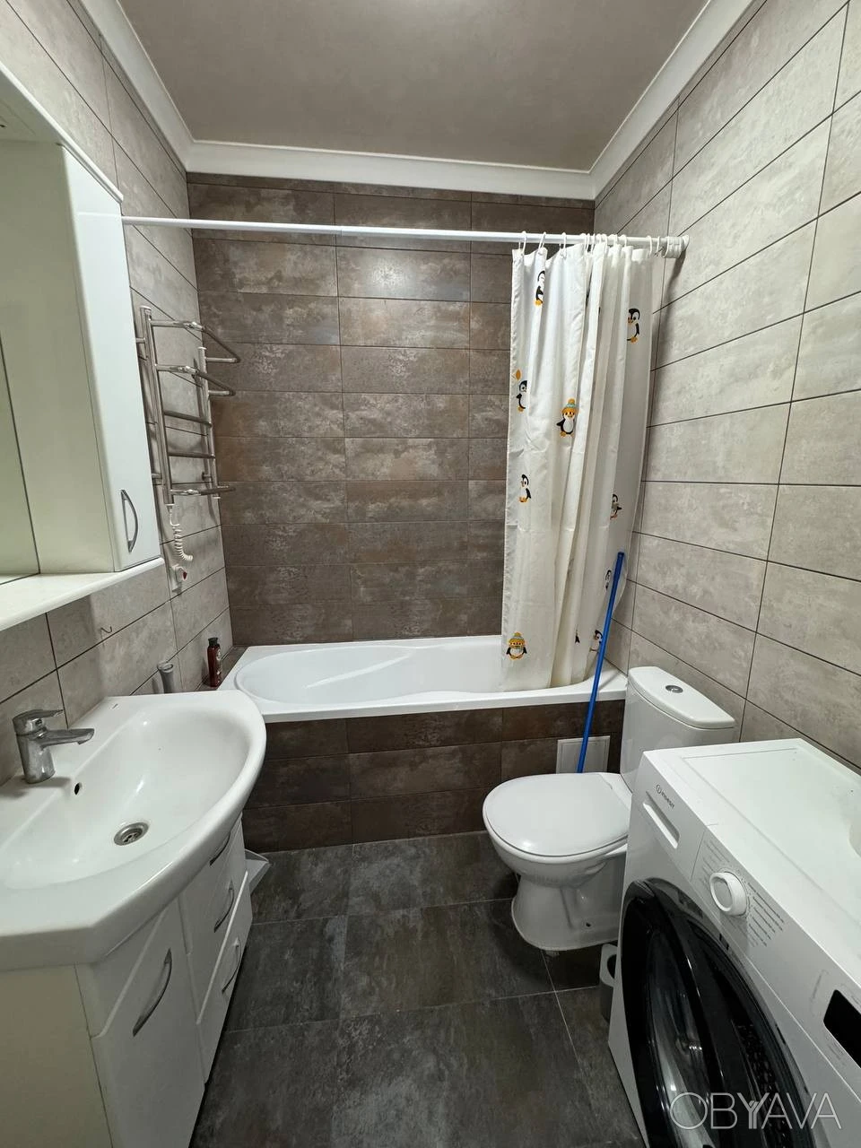 Selling a 1-room apartment of 40m2 with renovation in the Parkland residential complex. Gas. Without %