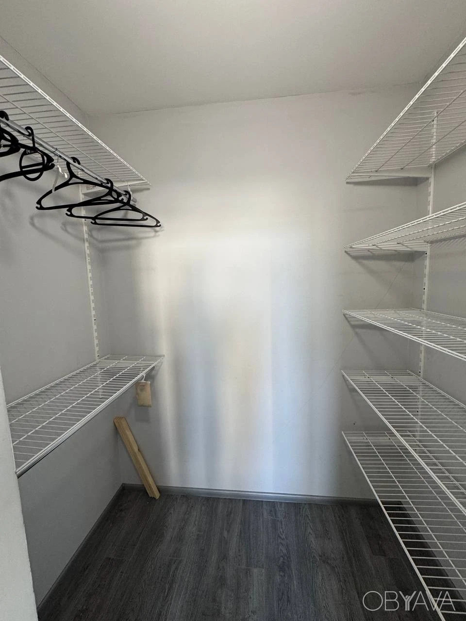 Selling a 1-room apartment of 40m2 with renovation in the Parkland residential complex. Gas. Without %