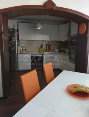 Продаж / Квартира / 88 м2 / Деснянський район / пр-т Червоно