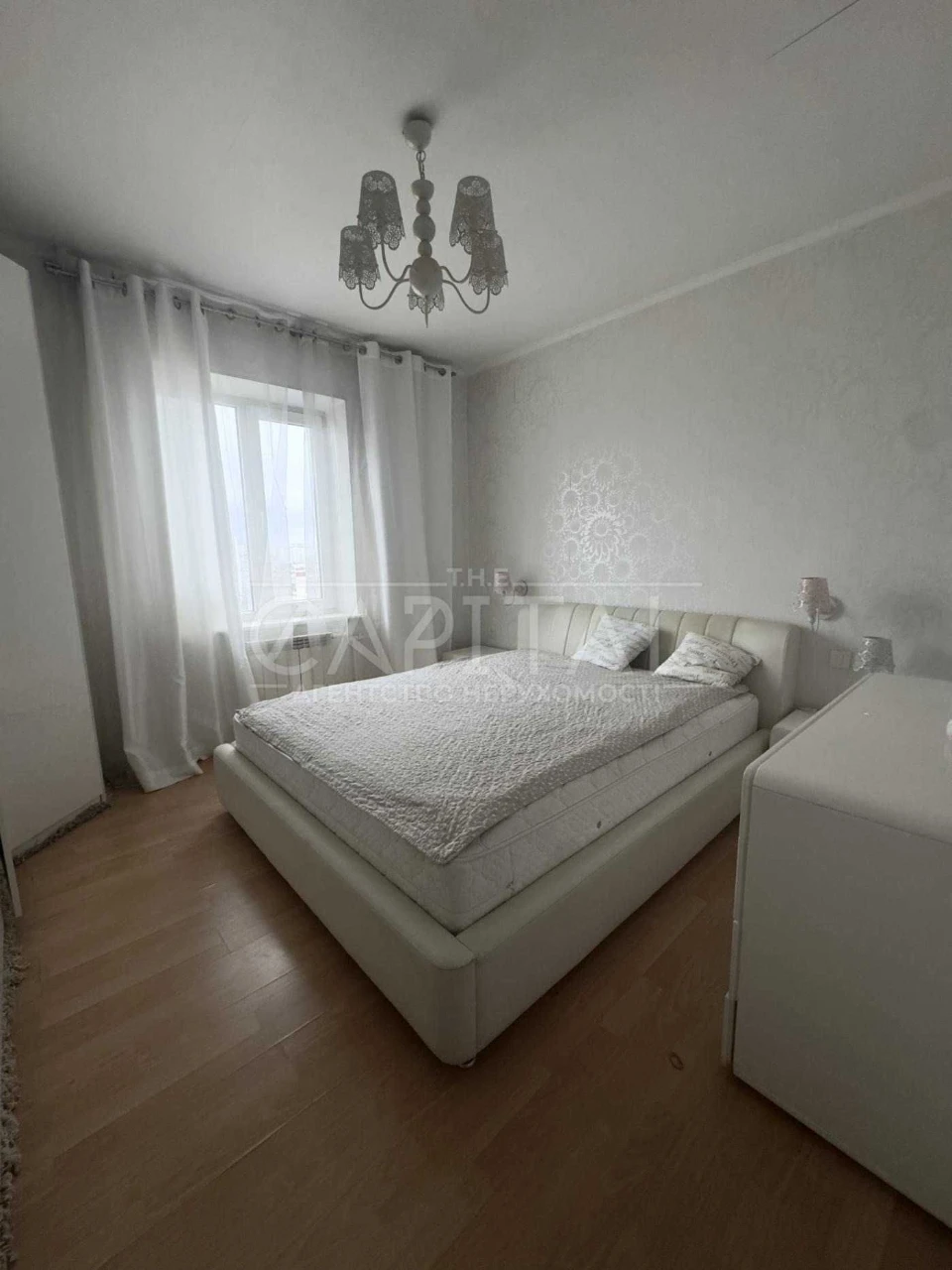 Продаж / Квартира / 88 м2 / Деснянський район / пр-т Червоно