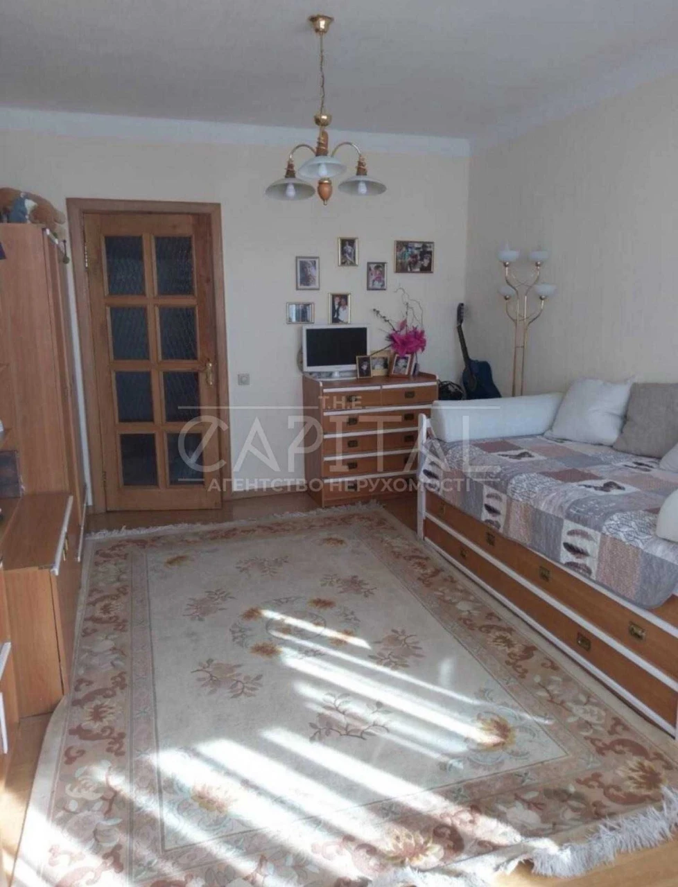Продаж / Квартира / 88 м2 / Деснянський район / пр-т Червоно