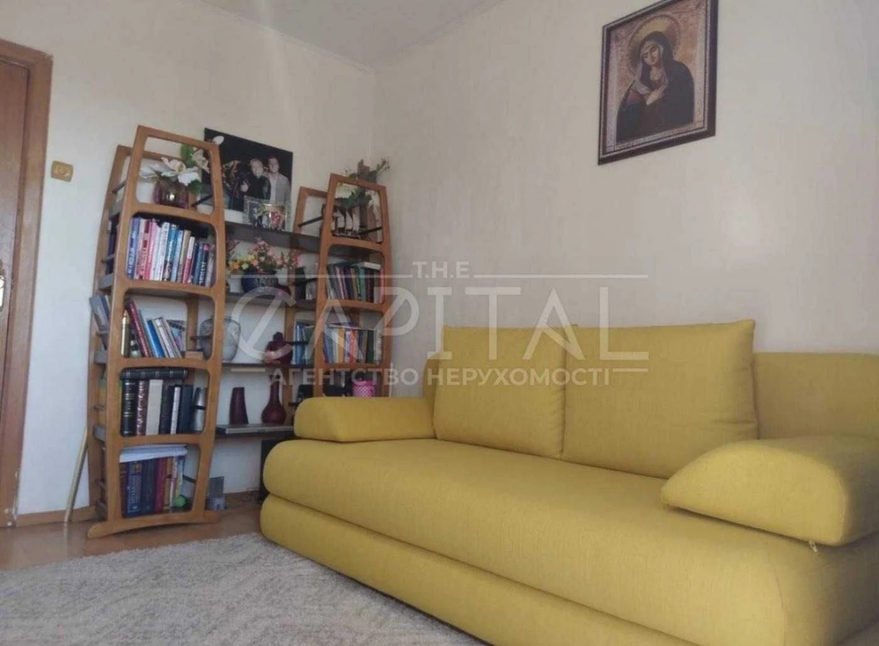 Продаж / Квартира / 88 м2 / Деснянський район / пр-т Червоно