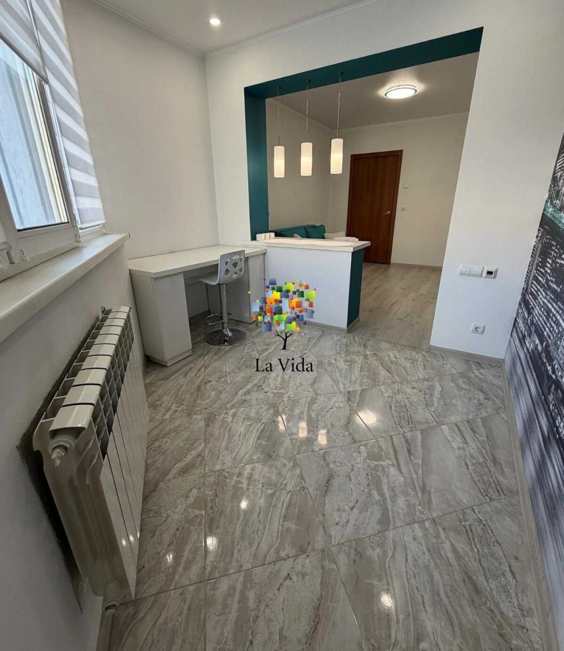 продаж 4к квартири ул. Александры Экстер 9