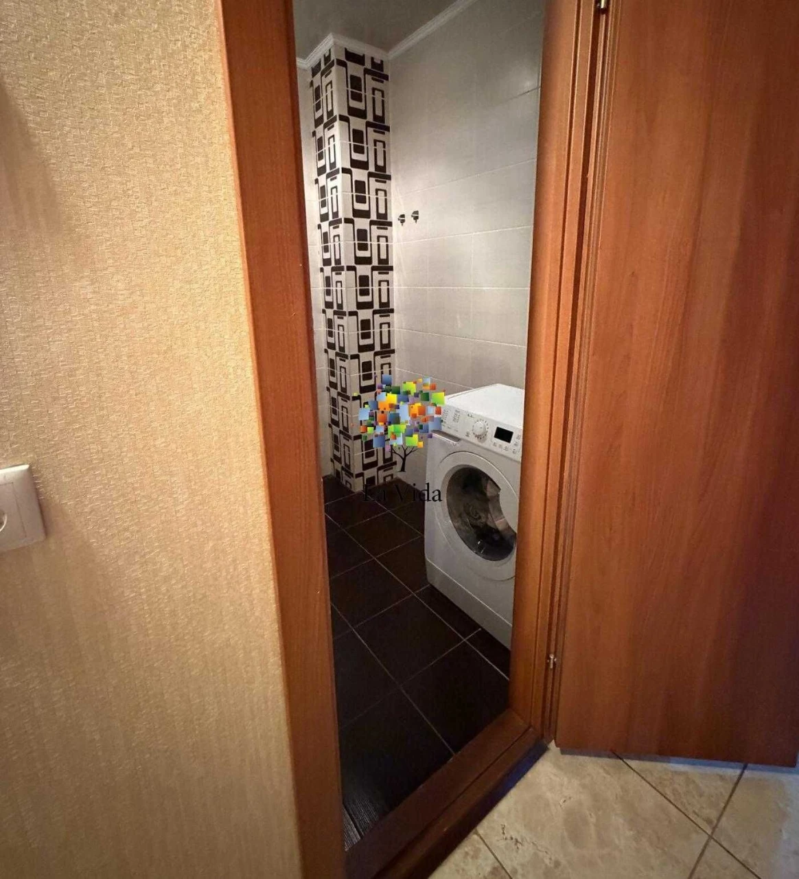 продаж 4к квартири ул. Александры Экстер 9