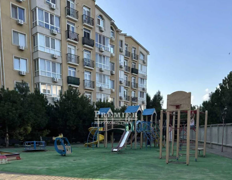 Продам квартиру з розпочатим ремонтом у новому ЖК еліт класу